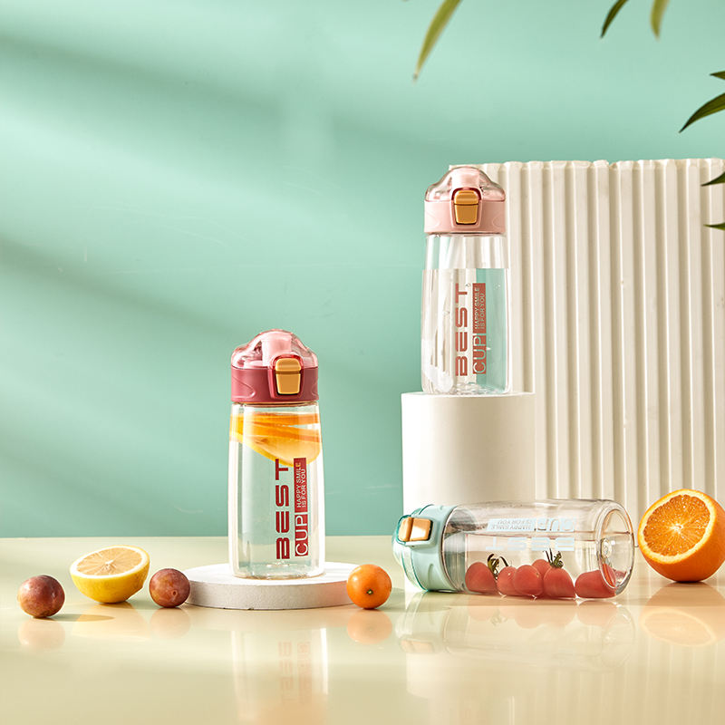 Customized Transparent Plastic Water Bottles with Straw for Direct or Boiling Water for Children's Camping Occasions