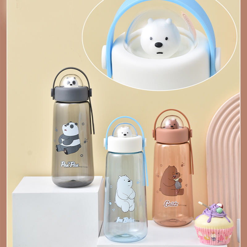 Co-Branded Large Capacity 600ml Student Sports Water Bottle Latest Style Cute Plastic Cup with Direct Drinking Method Ney Design