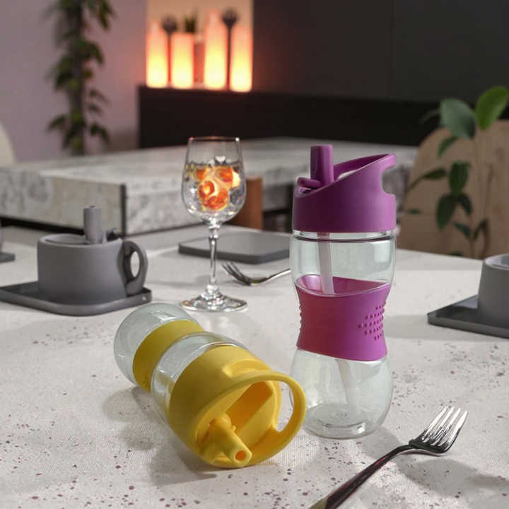 420ML BPA-Free Custom Logo Tritan Kids Water Bottle with Silicone Sleeve and Straw for Camping and Boiling Water