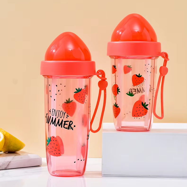 Creative Outdoor Cups Water Split Design with 2 Different Drinks in One Cup for Couples Camping