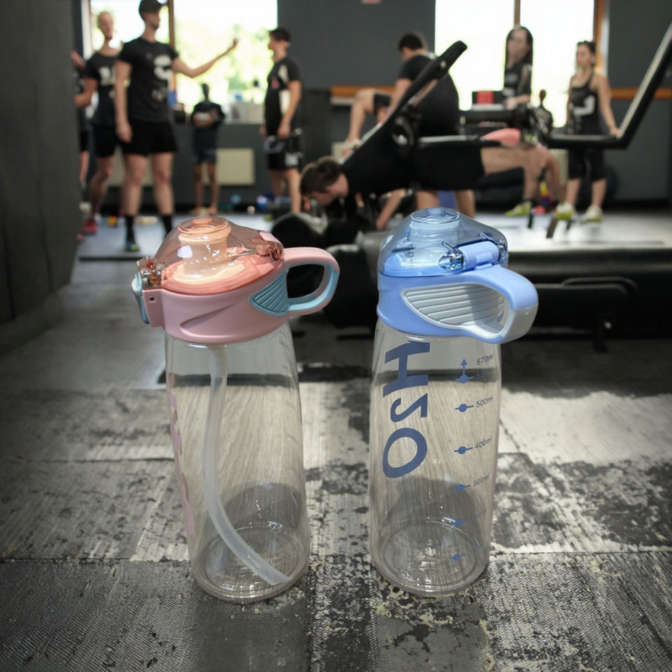 Creative Colorful Sports Plastic Drink Bottle Portable Handle Straw for Children's Outdoor Activities Camping Made Durable