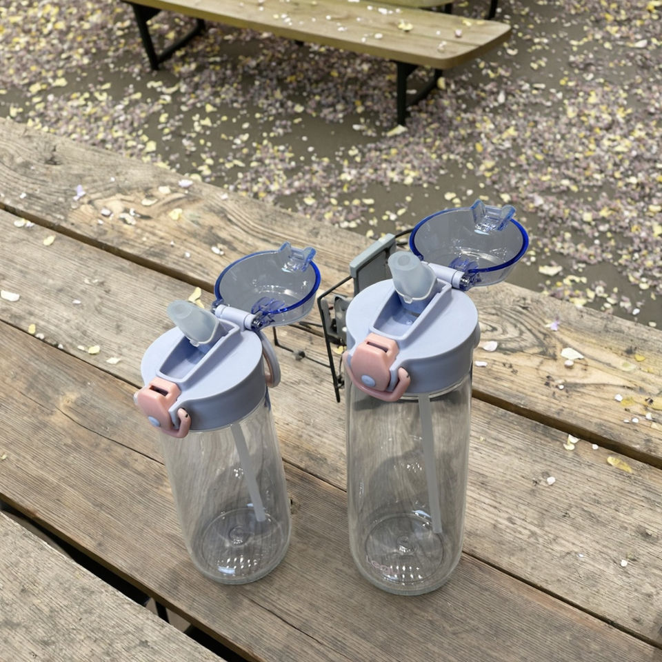 Wholesale 600ml Plastic Sports Water Bottle with Straw for Outdoor Camping Boiling Water Children Friendly