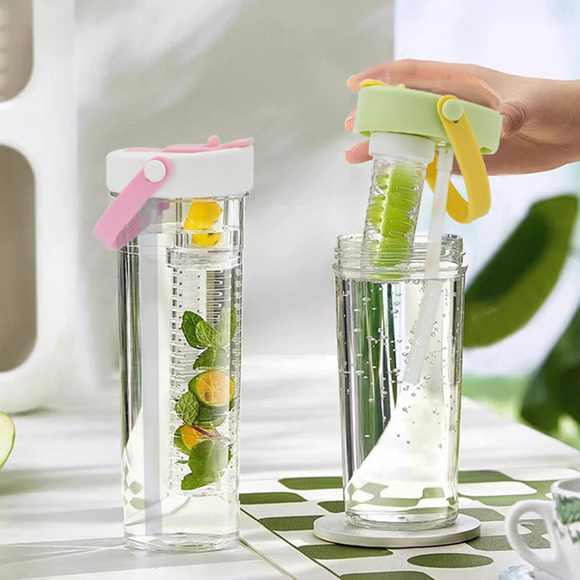 Wholesale 900ml Large Capacity Portable Plastic Drinkware Cup with Straw for Tea