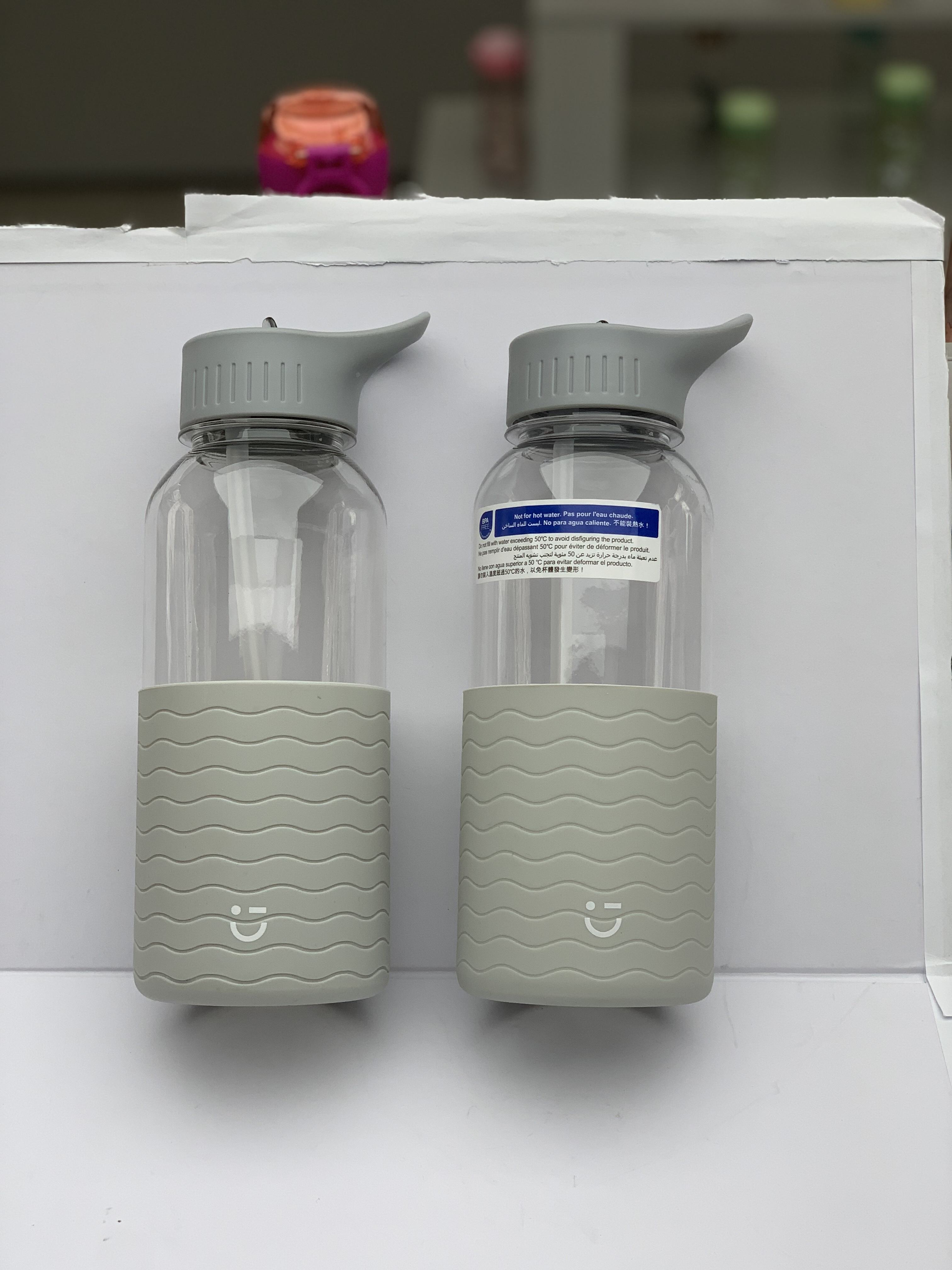 Modern 1000ml Plastic Water Bottles with Silicone Sleeve for Boiling Water for Camping