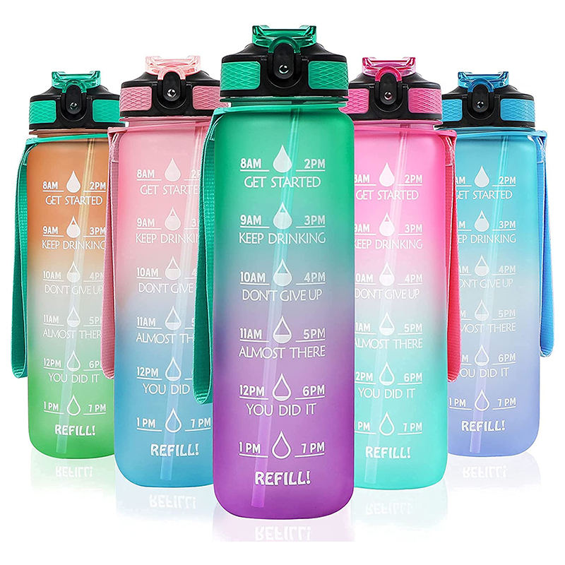 Eco-Friendly Sport Plastic Water Bottles with Straws for Presentations