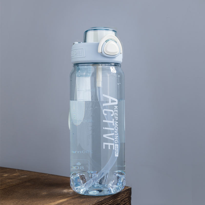 Modern Style 800ml Plastic Water Bottles Easy-to-Take Drinkware with for Straw Lid
