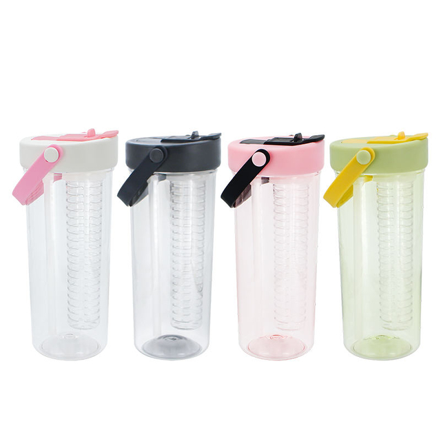 750ml Cute Reusable Plastic Straw Cup with Fruit Strainer New Drinkware Product