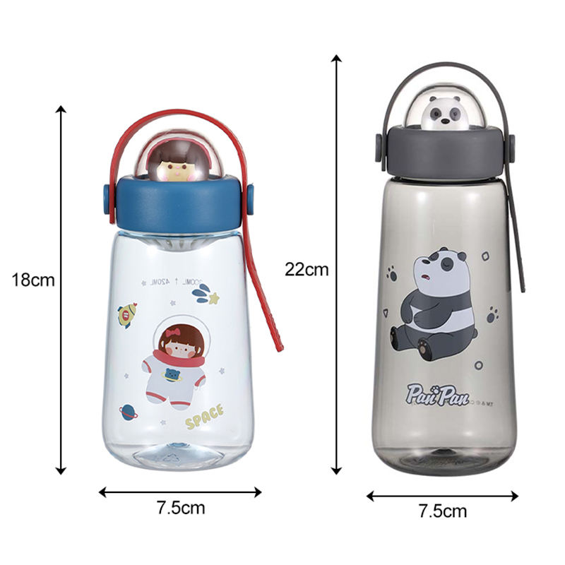 Co-Branded Large Capacity 600ml Student Sports Water Bottle Latest Style Cute Plastic Cup with Direct Drinking Method Ney Design