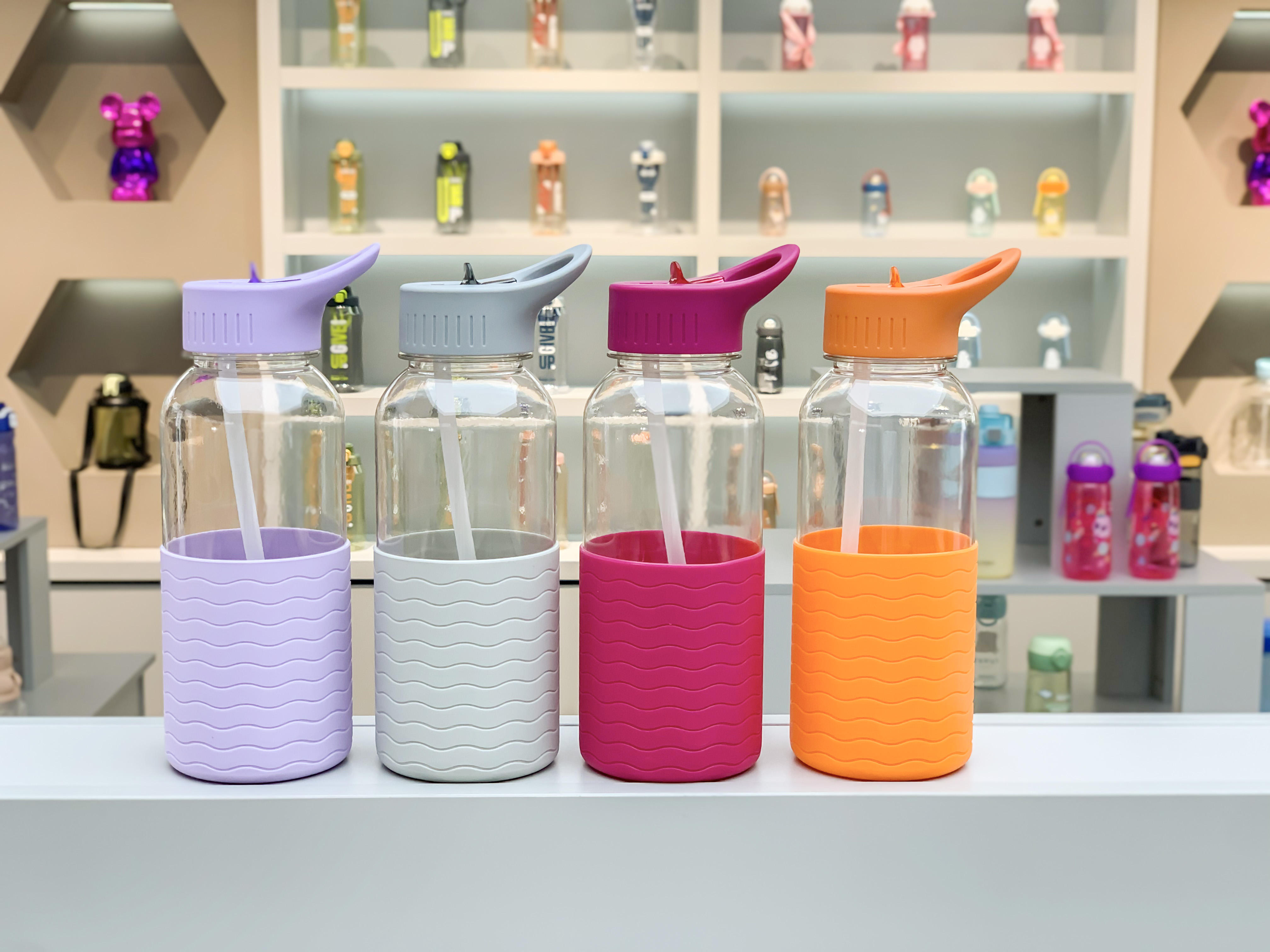 1000ML BPA-Free Reusable Plastic Sports Water Bottle with Straw Portable for Camping and Boiling Water Safety