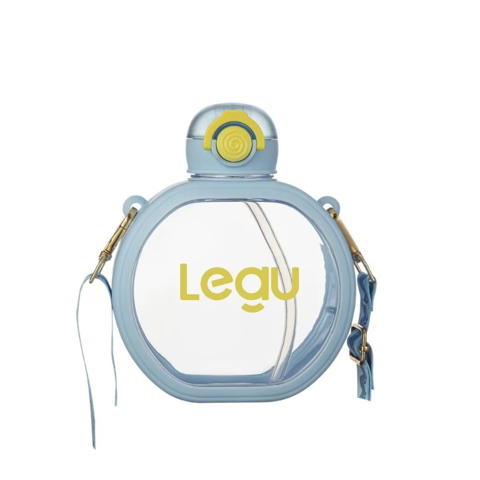 700ml Cartoon Cute Portable Vitality Plastic Sippy Bottle Candy-Colored Water-Resistant Heat-Resistant for Party Travel