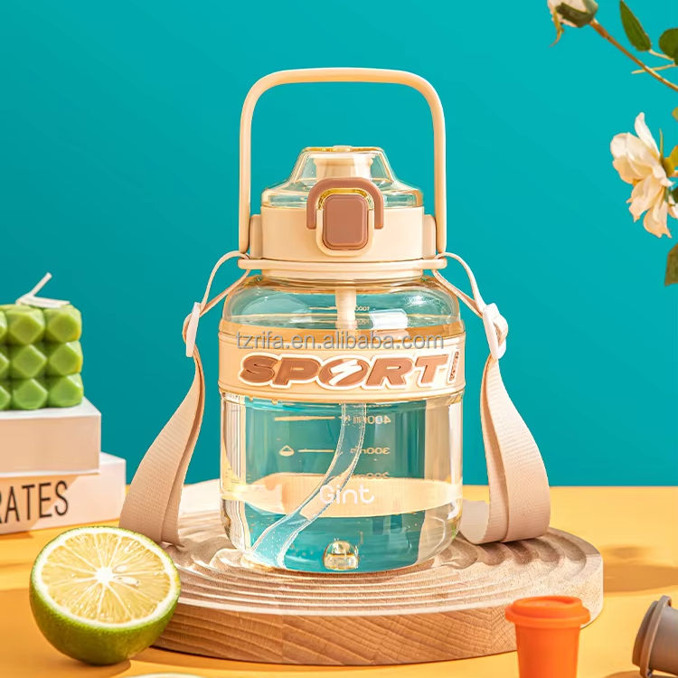 Summer Girls Sports Water Bottle with 1L 32oze Large Capacity Straw Type Plastic Bag for Outdoor Camping Tours