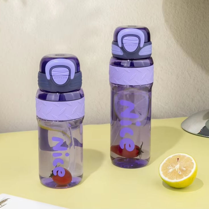 Multi-color and Multi-size Plastic Water Bottles With Hanging Rope for Direct Drinking Straw Drinking