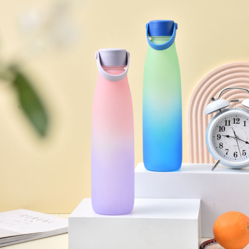 Large Capacity Portable Sports Water Bottle Hot Plastic Gradual Frosted for Camping and Boiling Water