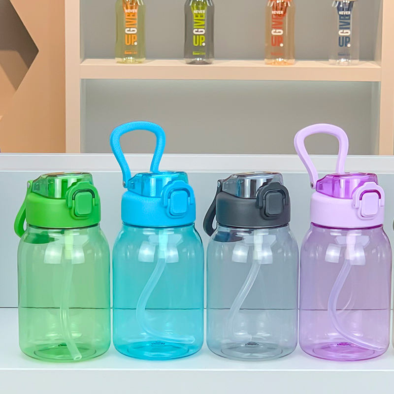 750ml PC Transparent Portable Sports Drinkware Plastic Water Bottles with Integrated Straw