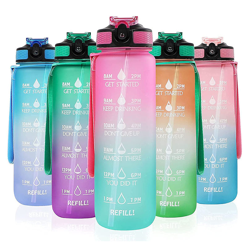 Eco-Friendly Sport Plastic Water Bottles with Straws for Presentations