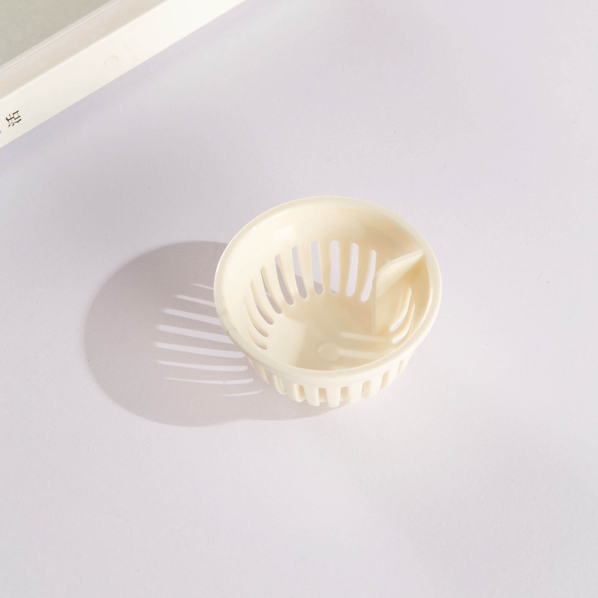 Best Price 18oz Plastic Water Bottles with Leak-Proof Lid Direct Drinking and Camping Applicable