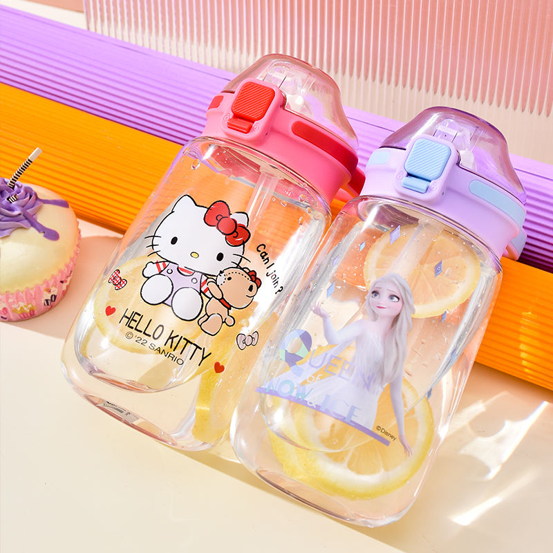 2025 Creative 600ml Eco-friendly Portable Plastic Drinkware Outdoor Sports Water Bottles with Sip Straw