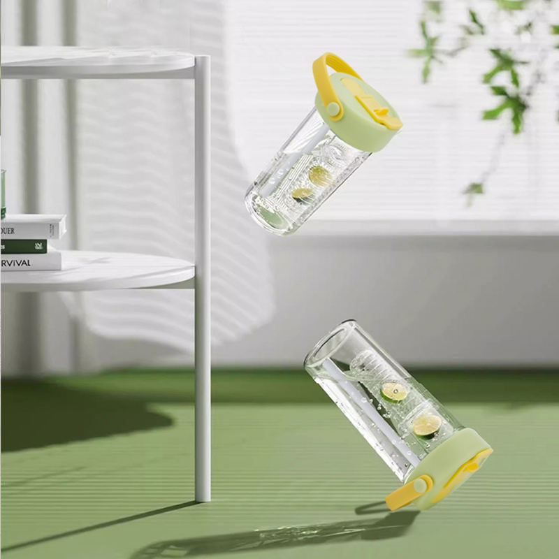 900ml Plastic Fruit Water Bottles with Tea Strainer and Soft Straw for Parties and Gifts