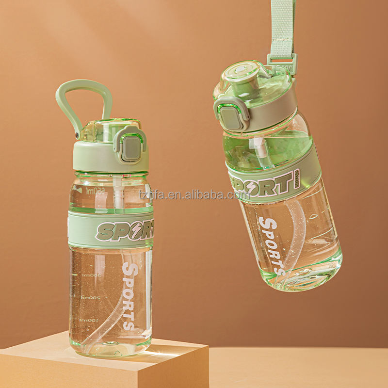 Wholesale 600ML Custom Sports Outdoor Plastic Drinkware Different Styles for Camping