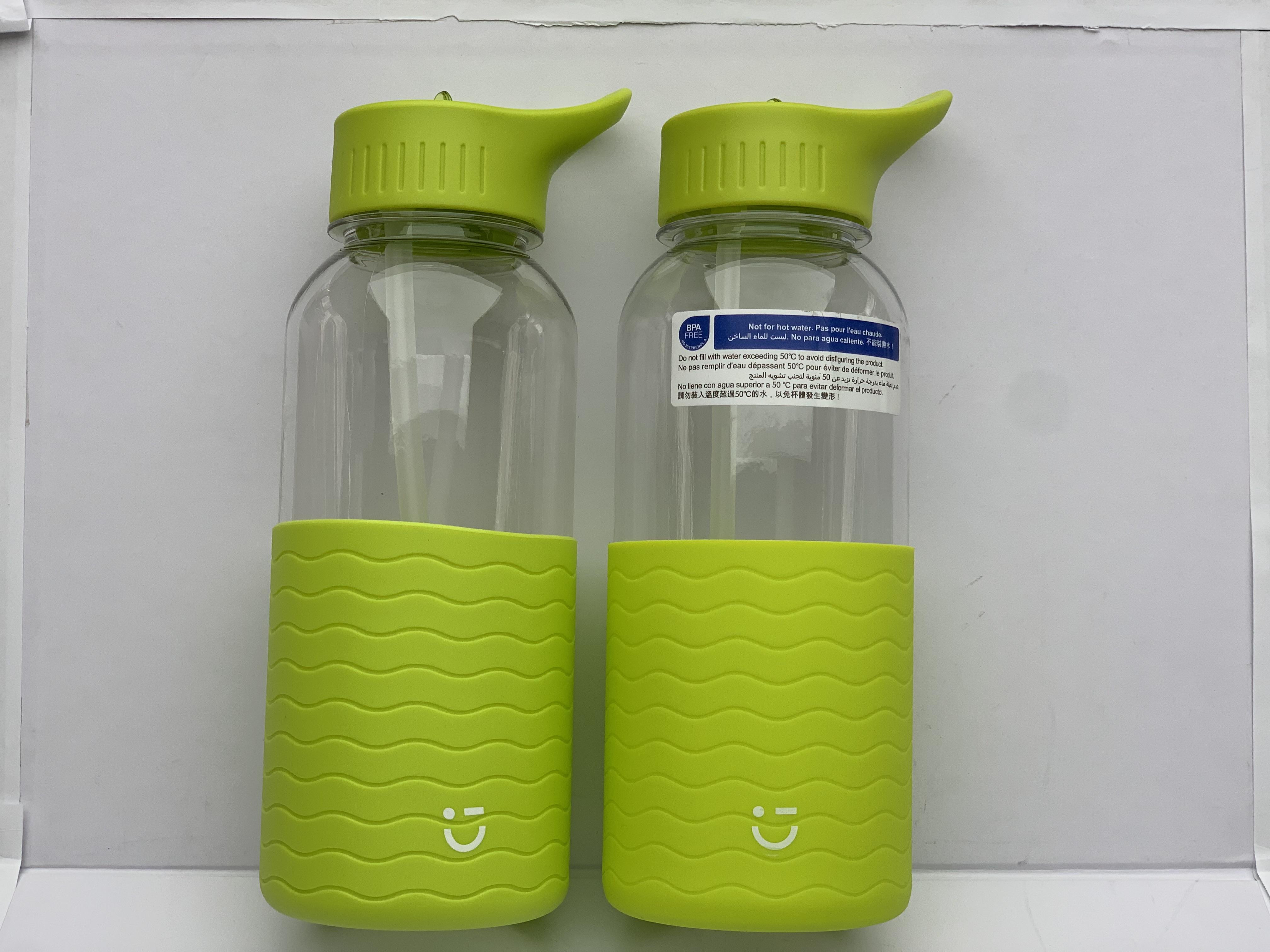 Wholesale Customized Clear Sports Water Bottles with Antislip Silicone Sleeve for Boiling Water for Camping