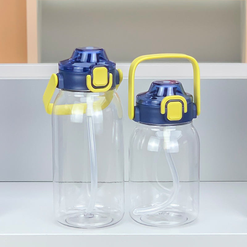 BPA-Free 1000ml Sport Water Bottle Plastic Drinkware with Flip-Top Lid and Convenient Handle