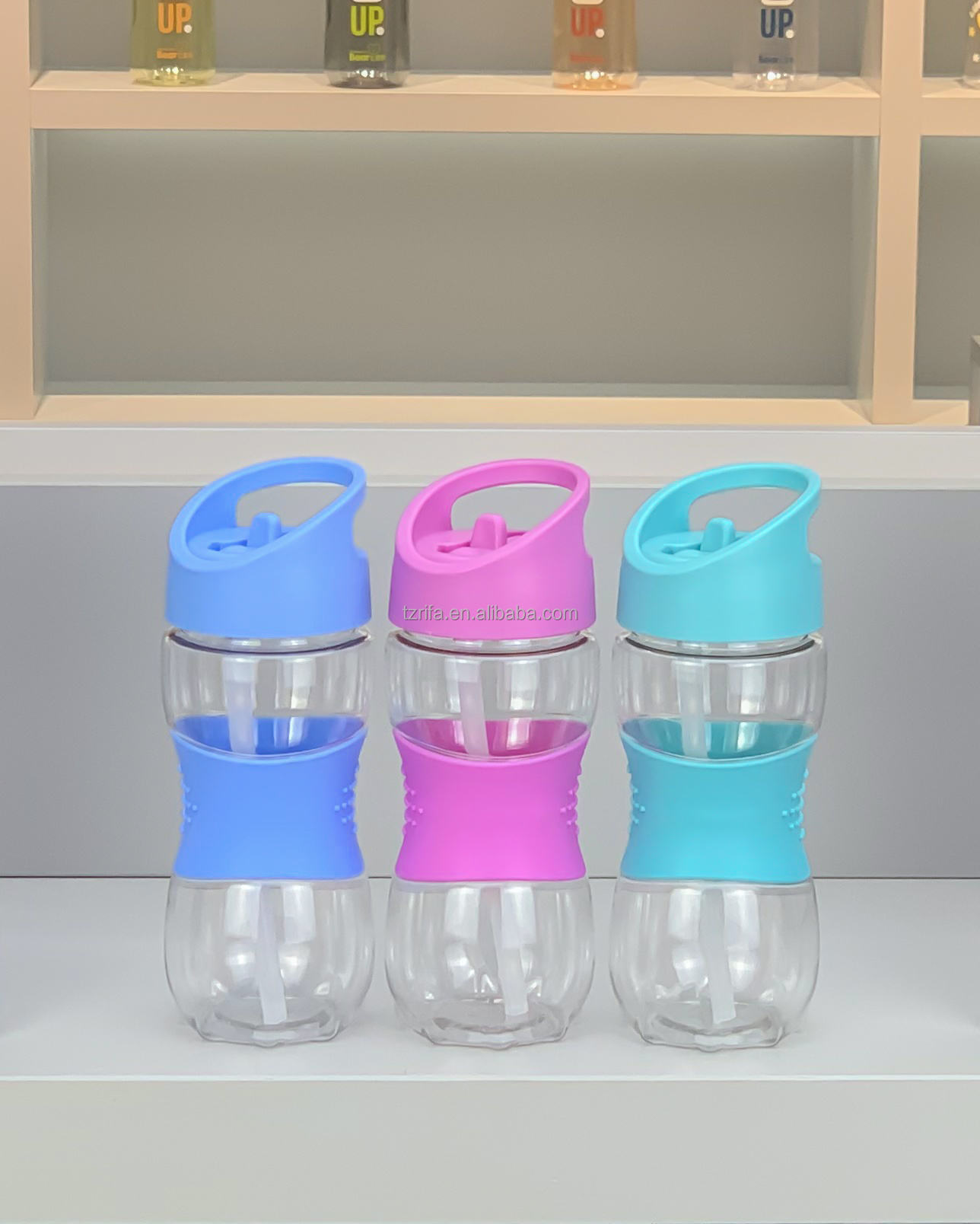 Custom High-Temperature Resistant Portable Sippy Bottle for Outdoor Gym Use Children's High Color Value Direct Drinking Bottle