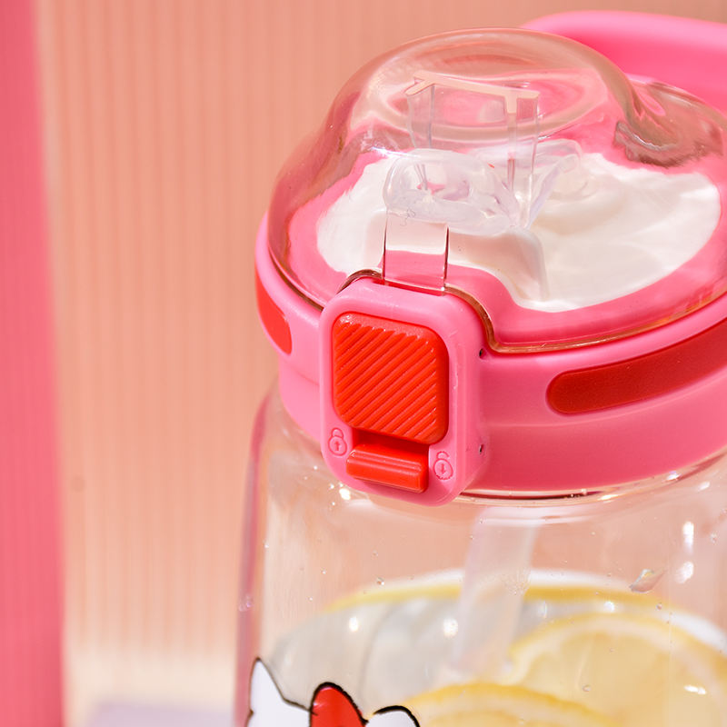 2025 Creative 600ml Eco-friendly Portable Plastic Drinkware Outdoor Sports Water Bottles with Sip Straw