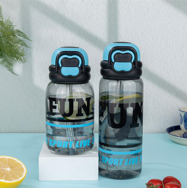 Eco-Friendly 650ml Tritan Portable Plastic Bottle BPA-Free Flip Straw Sippy Cups Tea Infuser Gym Camping Safe Direct Drinking