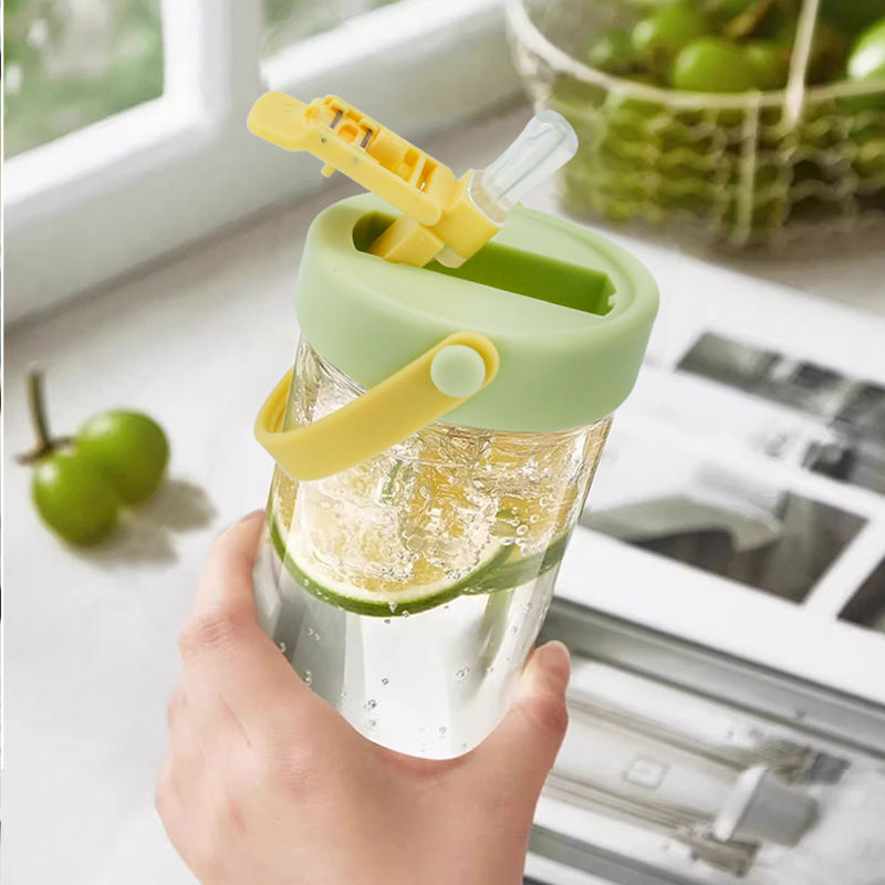 900ml Plastic Fruit Water Bottles with Tea Strainer and Soft Straw for Parties and Gifts